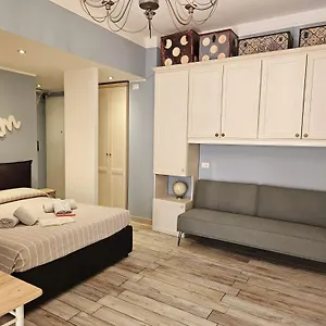 Petite Maison Elegante Monolocale Con Terrazza Chiavari